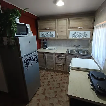 Eden Lak Vendeghaz